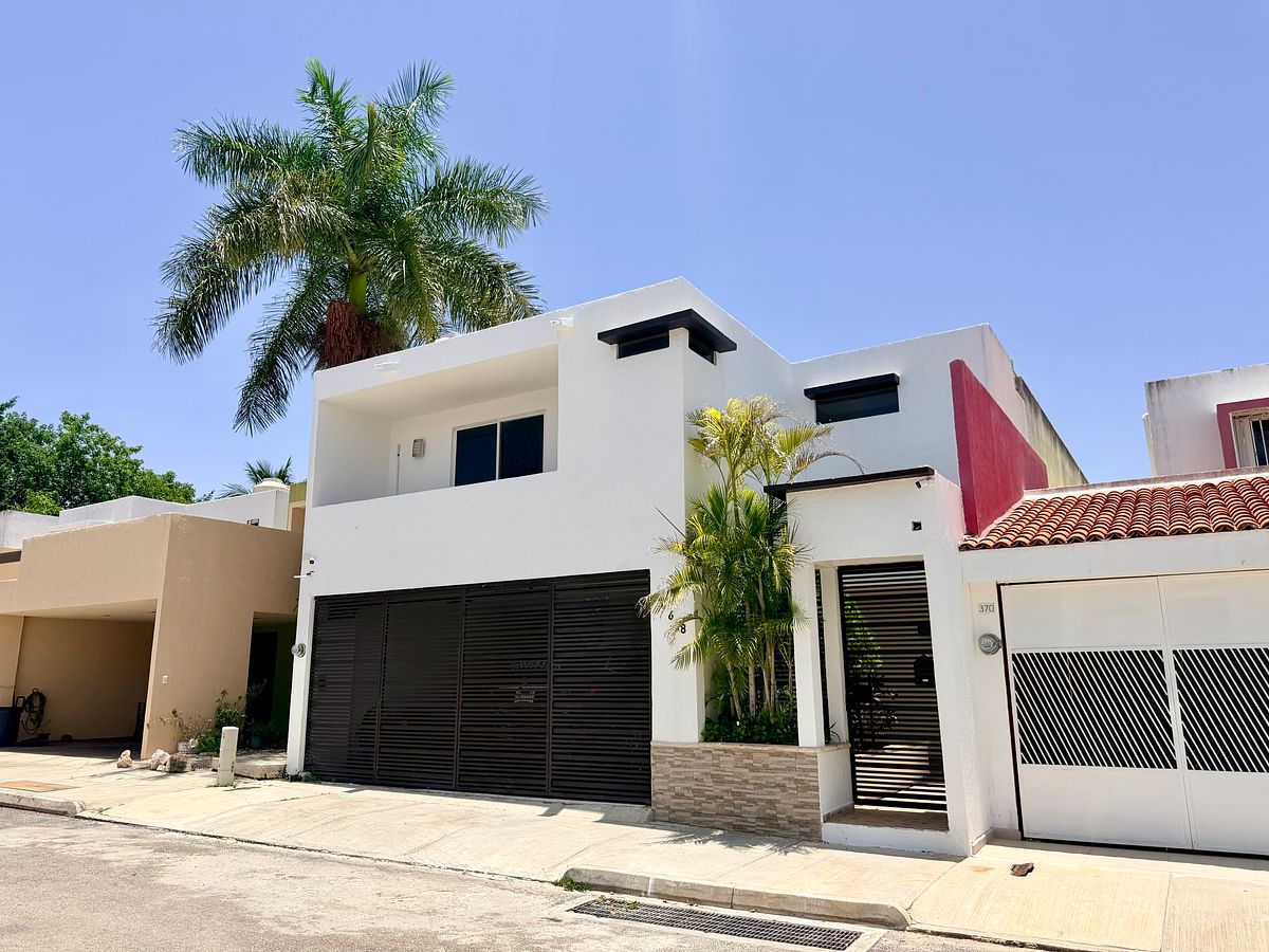 House for Sale in Hacienda Xcumpich, 3 bedrooms, photo 1 of 30