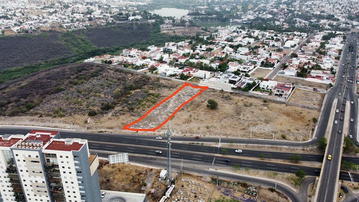 Terreno à Venda Uso do Solo H2S em Juriquilla Qro. Mex, foto 1 de 7