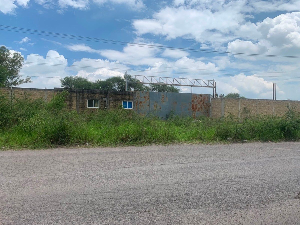 🚀 Onde outros veem um terreno... você pode ver o próximo grande negócio., foto 1 de 6