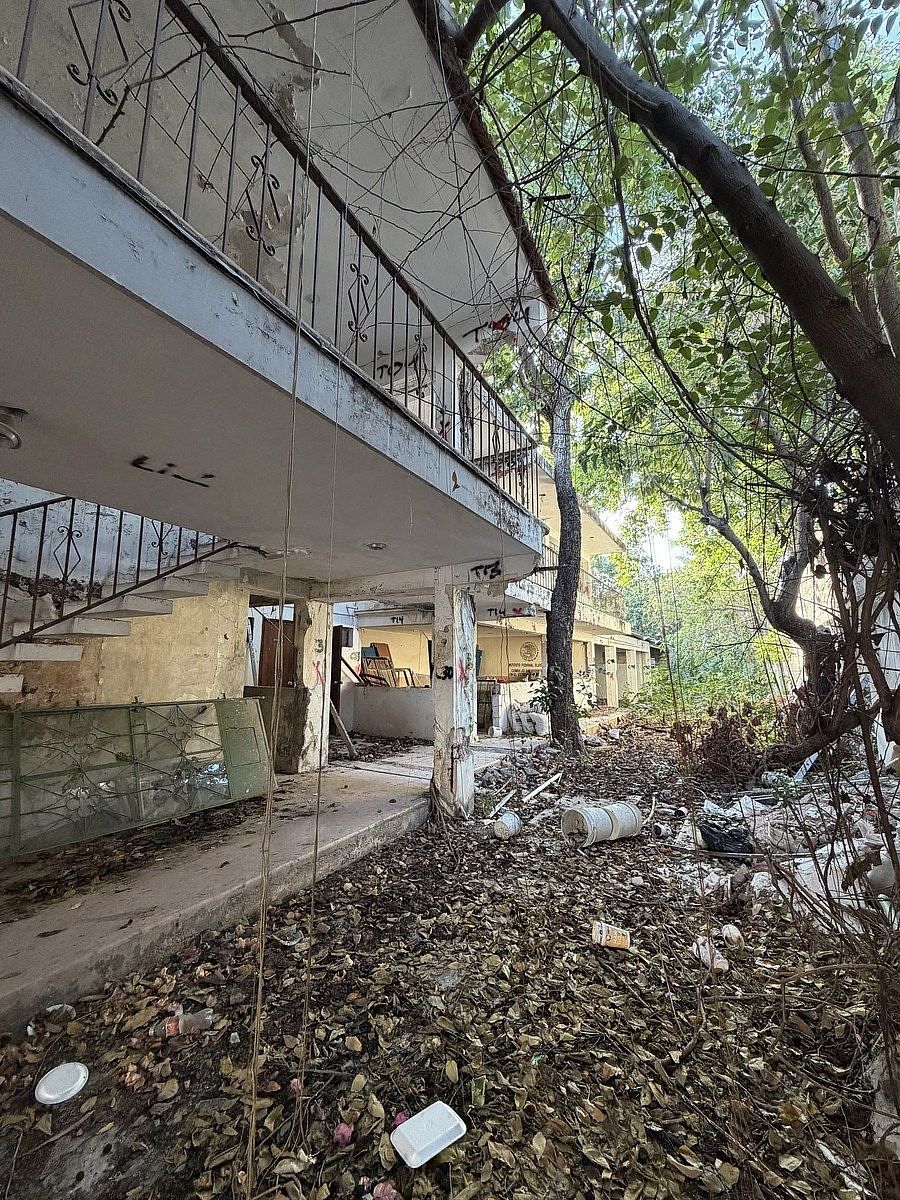 Casa en el Centro de Merida por Parque Santiago para remodelar - foto 3