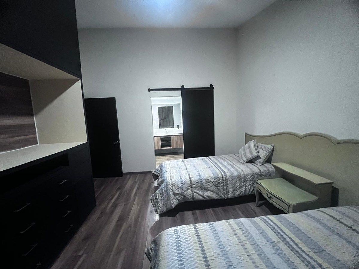 Habitación con baño, foto 12 de 15