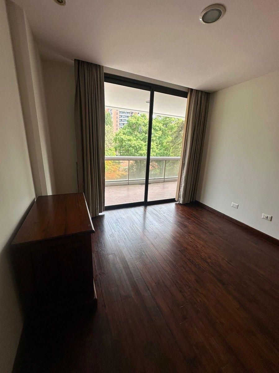 Apartamento en Zona 10, Guatemala, foto 6 de 10