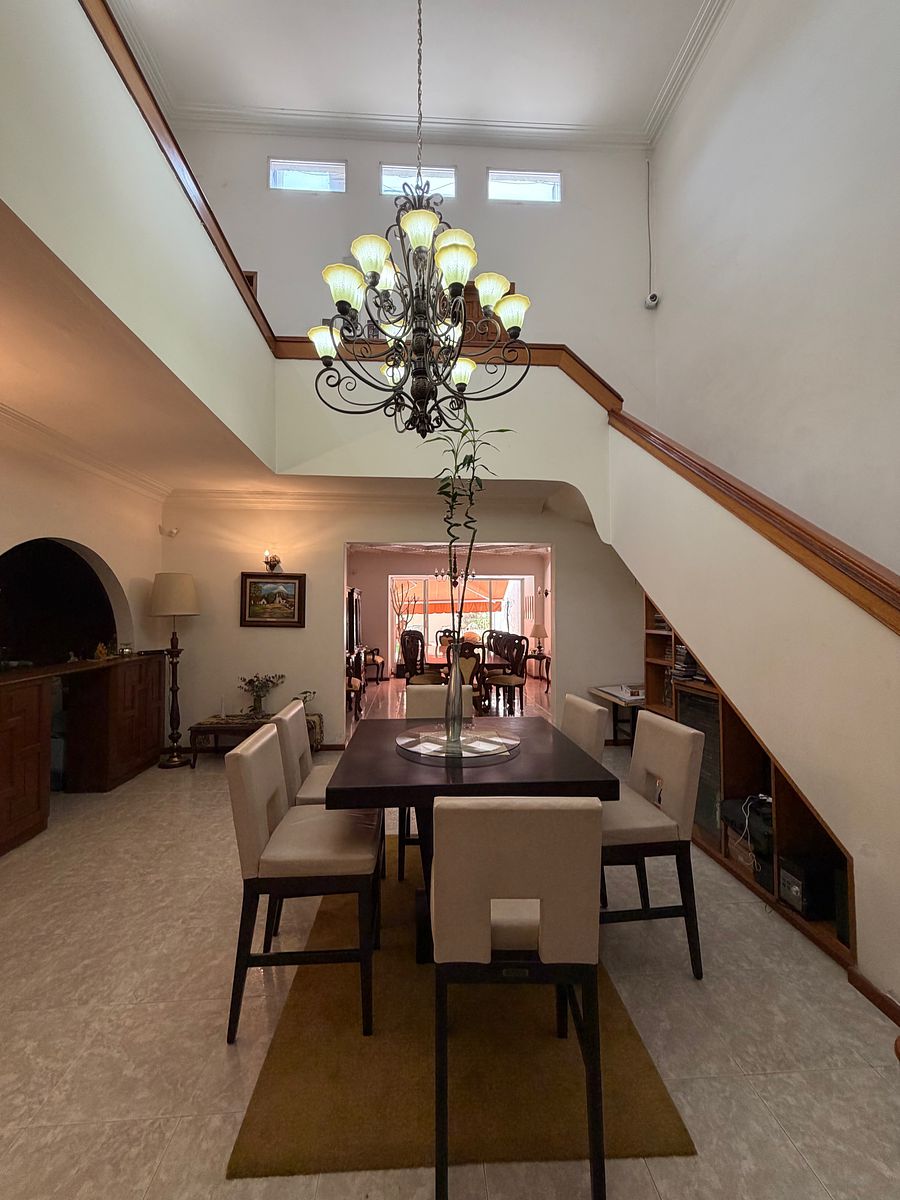 Casa à Venda em Narvarte, foto 1 de 36