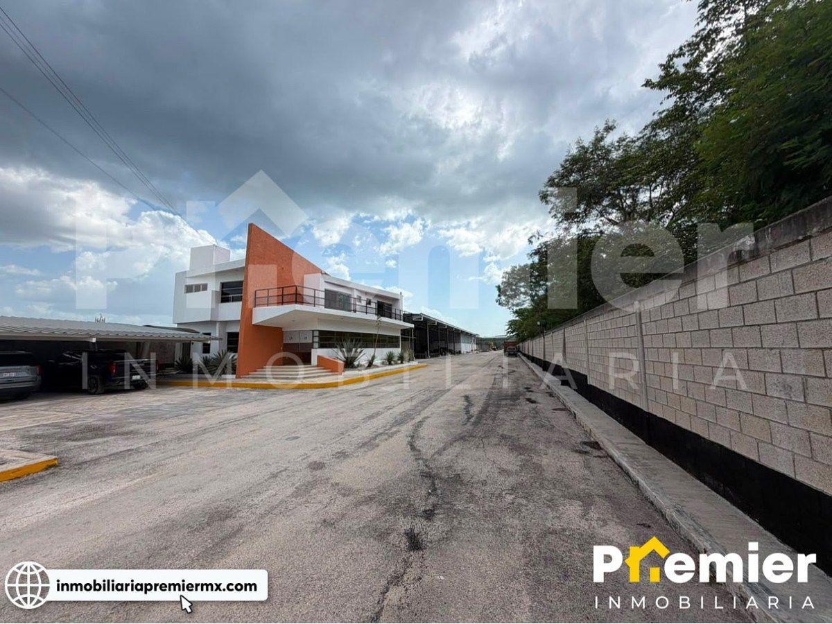 Bodegas en parque industrial en renta- Campeche, foto 1 de 13