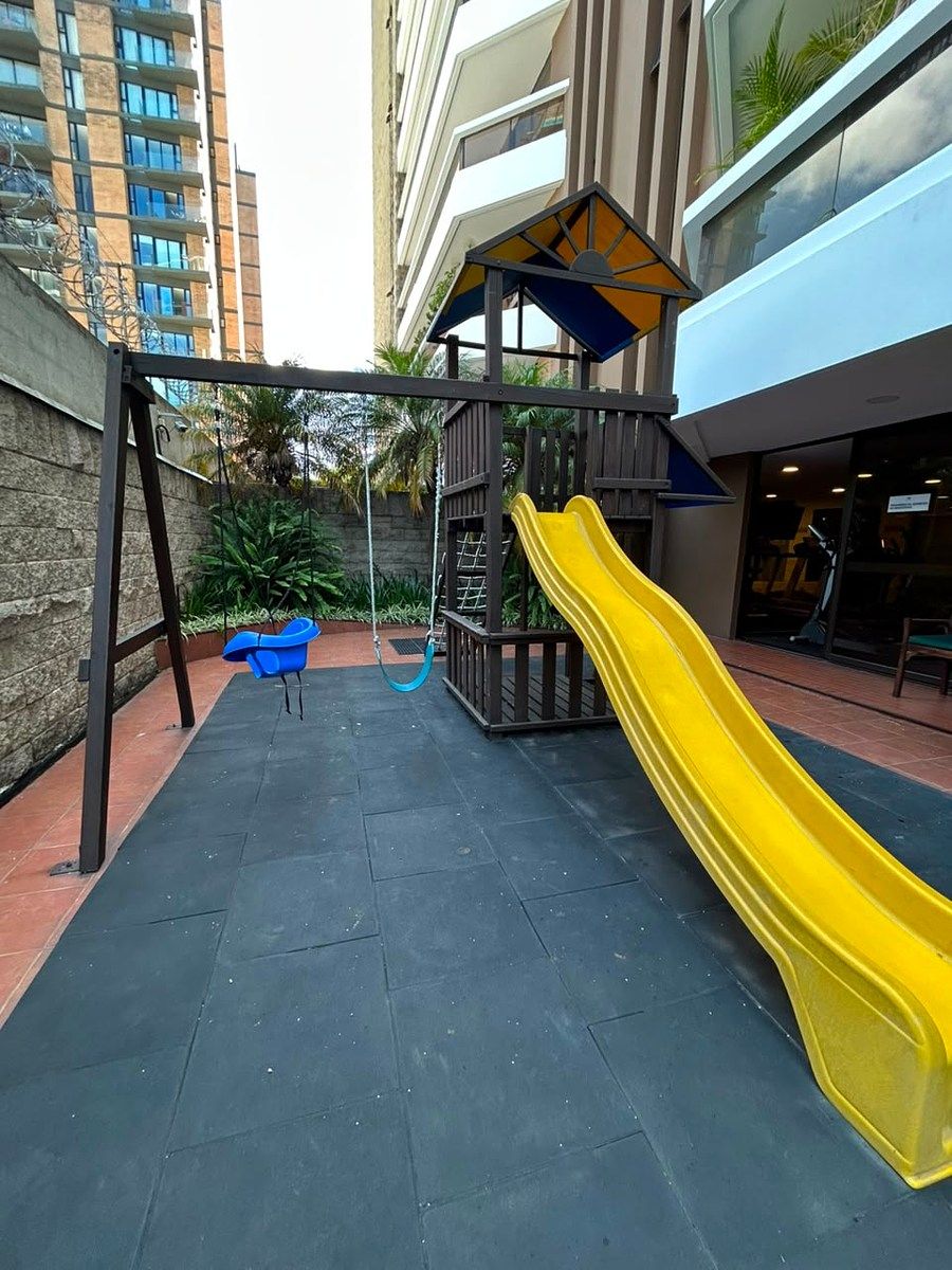 Apartamento en Zona 10, Guatemala, foto 11 de 17