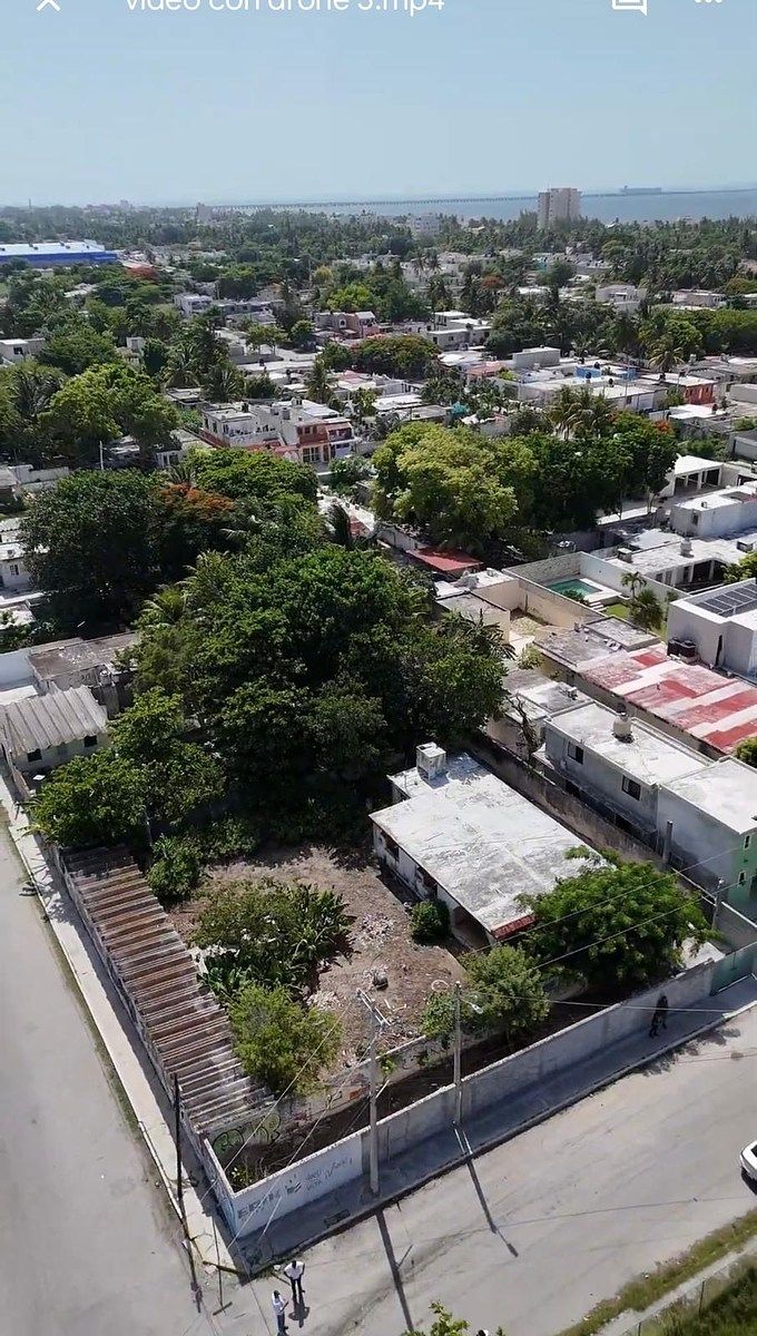 TERRENO COMERCIAL SOBRE AVENIDA EN ESQUINA EN PROGRESO ZONA WALMART EN RENTA, foto 1 de 10