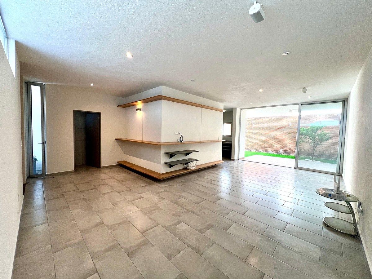 Casa en condominio en Hacienda Juriquilla Santa Fe, Querétaro, foto 3 de 37