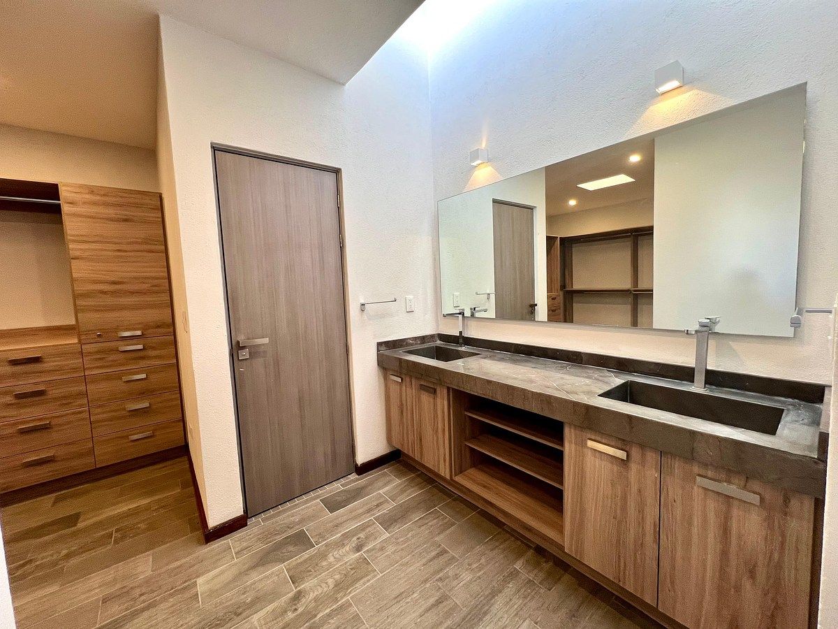 Casa en condominio en Hacienda Juriquilla Santa Fe, Querétaro, foto 14 de 37