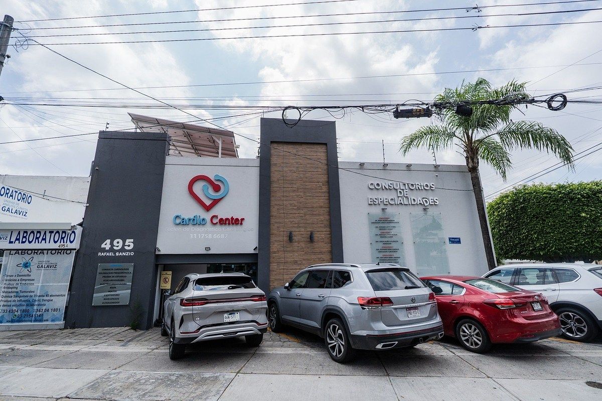 Consultório para alugar na Av. Rafael Sanzio, foto 1 de 9