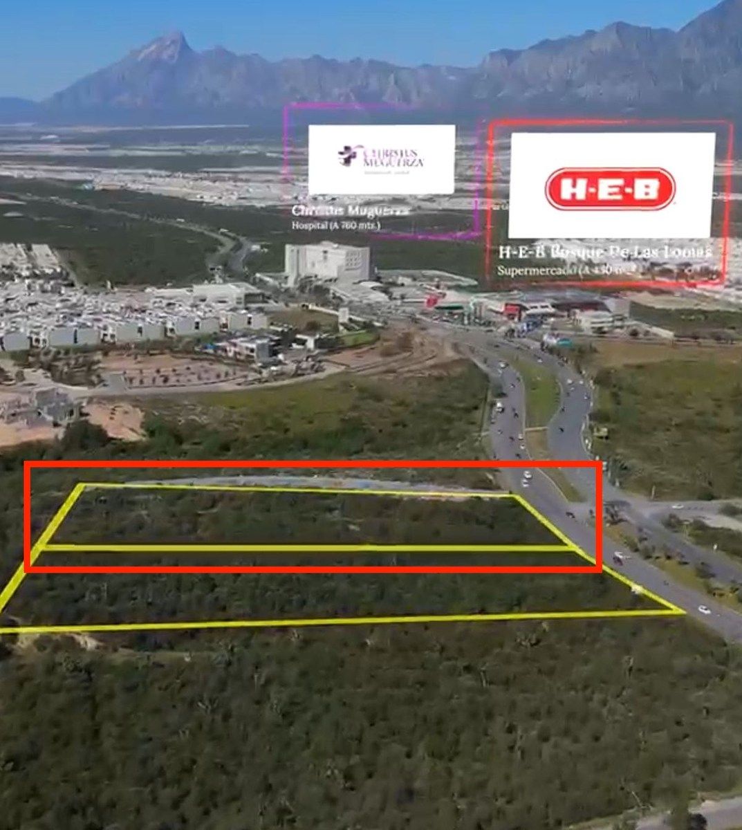 Mixed commercial land on Ave. Paseo de los Leones, photo 1 of 4
