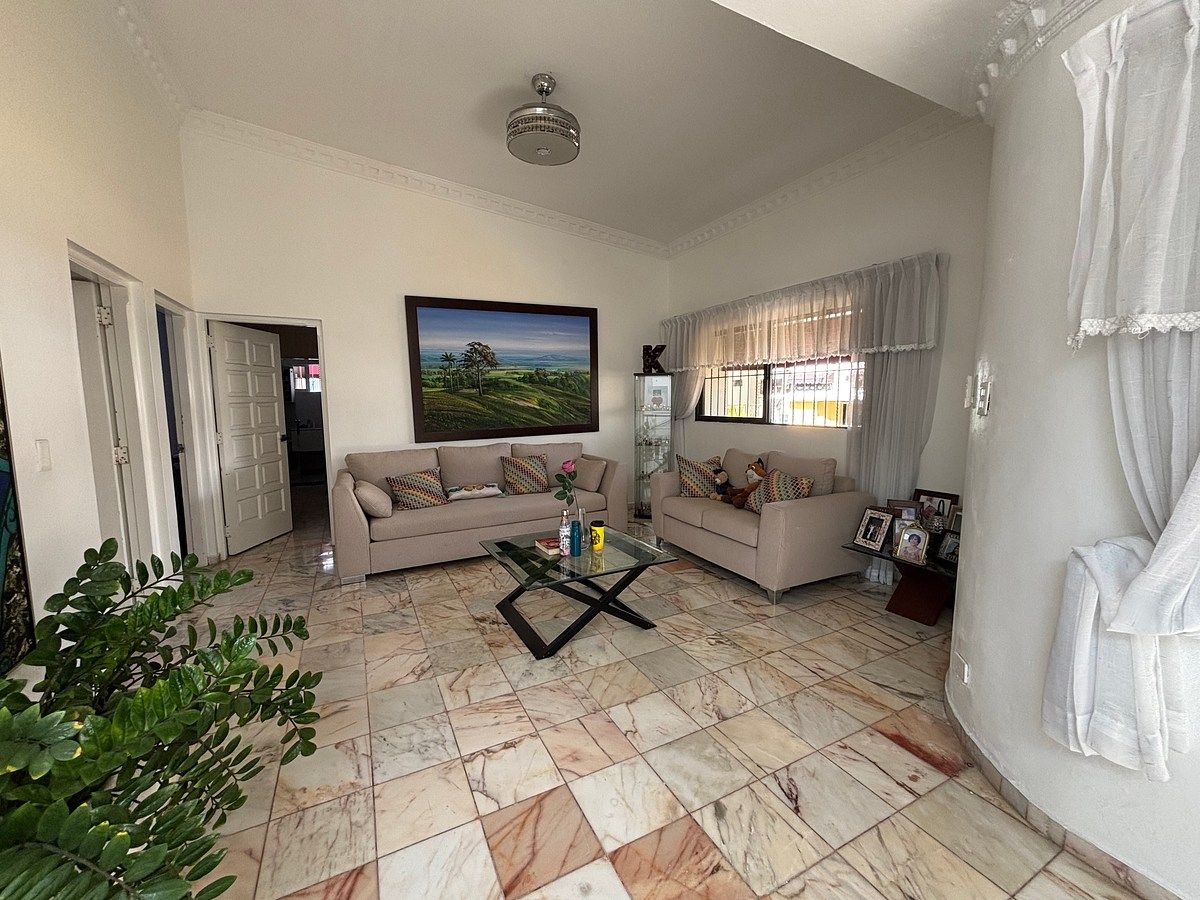 Casa en Los Cacicazgos, Santo Domingo Centro (Distrito Nacional), foto 10 de 29