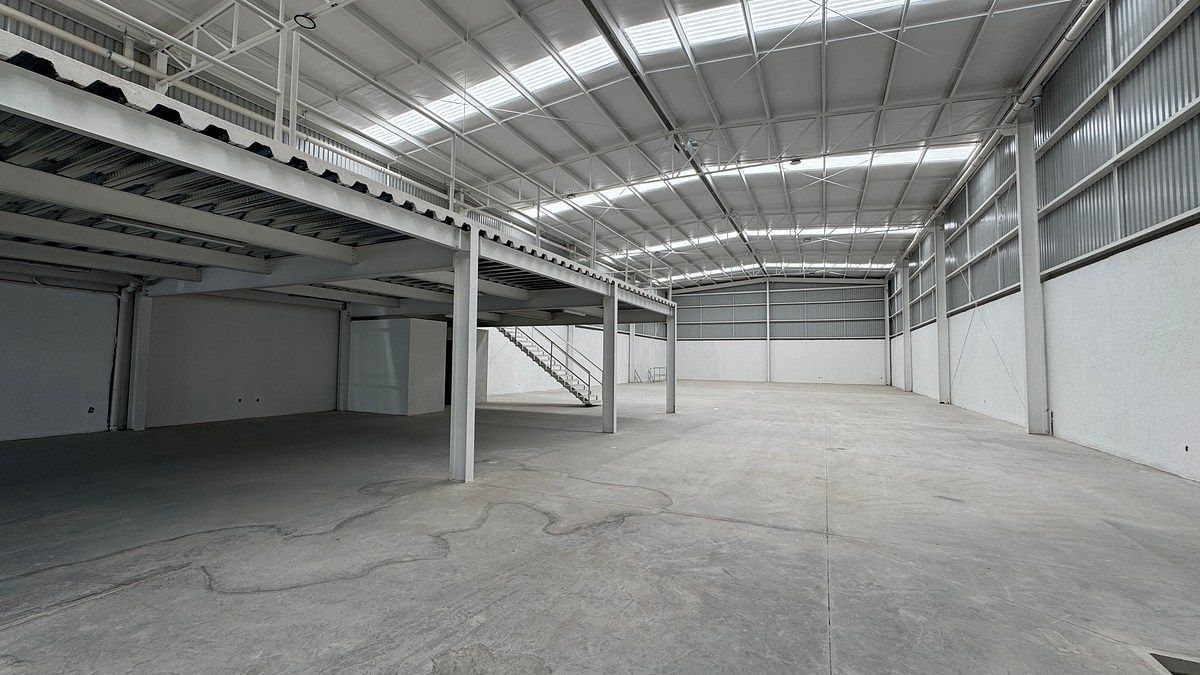Galpão comercial em Terra Park Centenario, El Marqués, foto 2 de 9