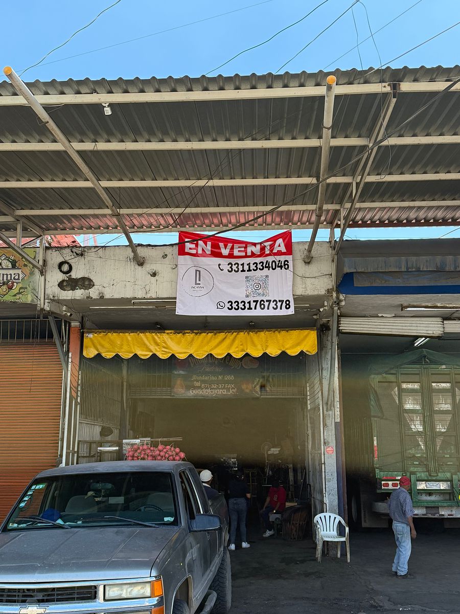 INCRÍVEL ARMAZÉM À VENDA MERCADO DE ABASTOS NA AVENIDA PRINCIPAL, foto 1 de 4