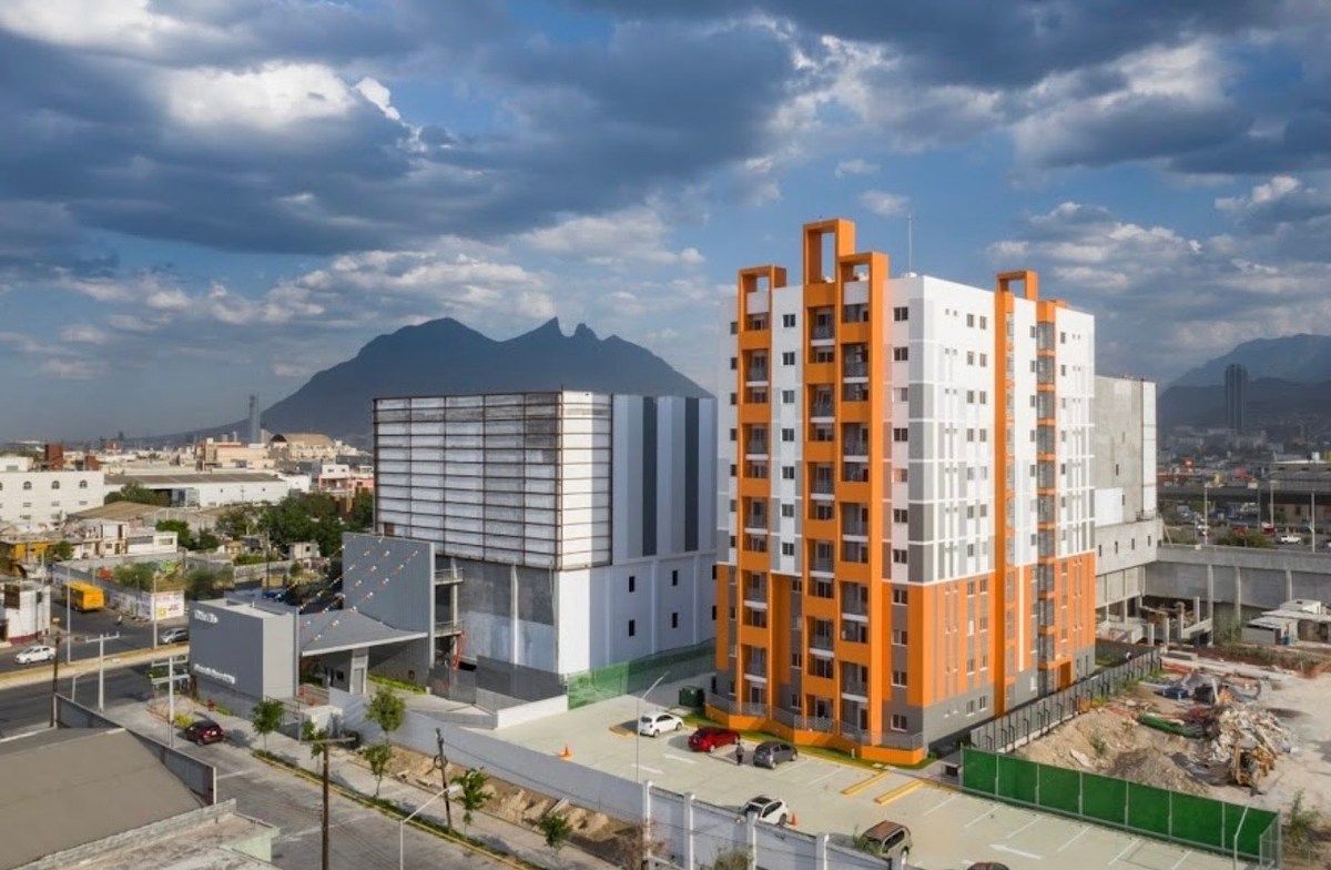 APARTMENT FOR SALE | TITAN TOWER, photo 1 of 14