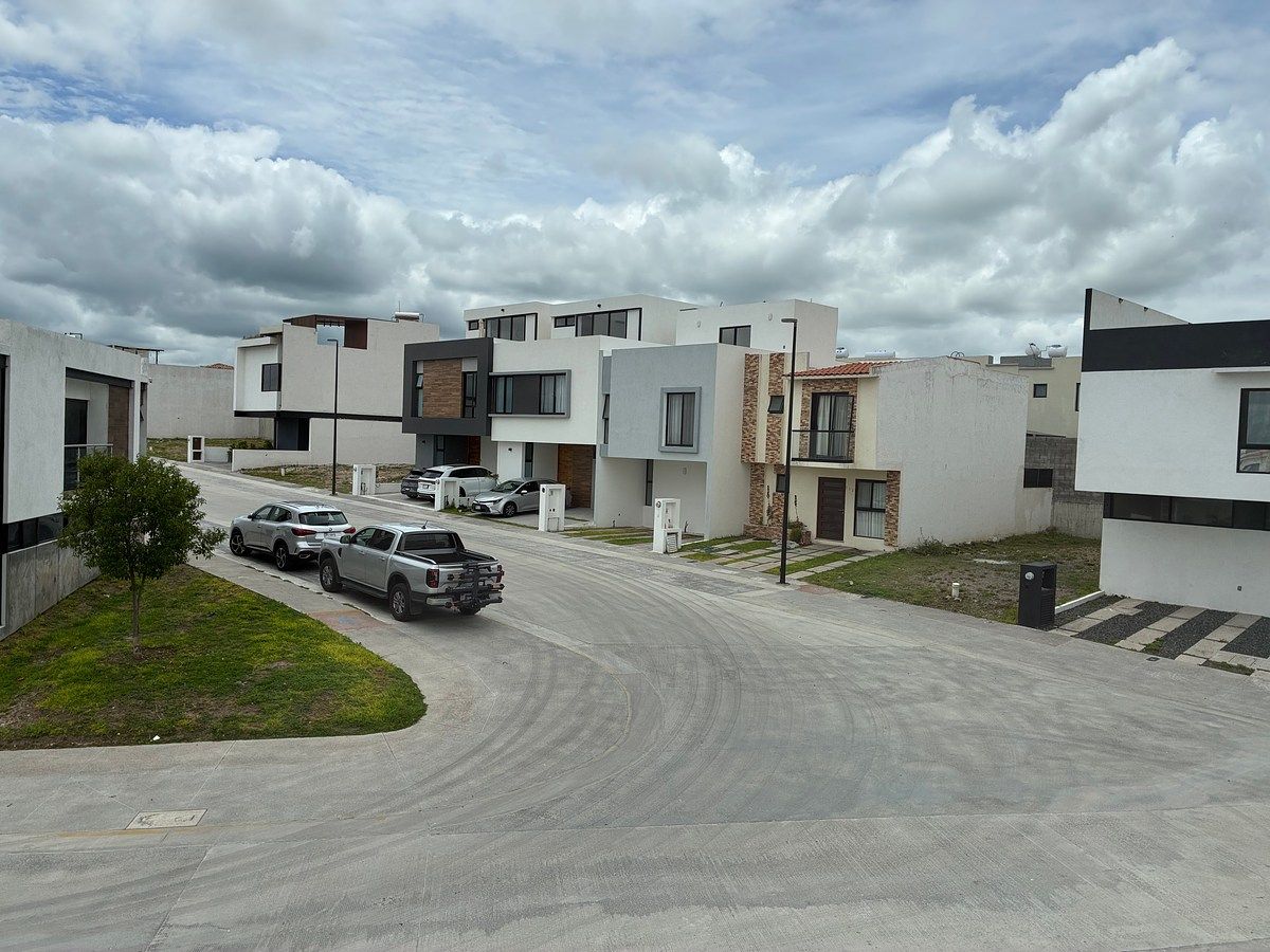 CASA VENTA CAPITAL SUR QUERÉTARO, foto 1 de 18