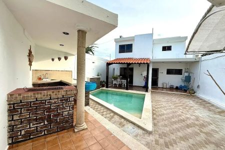CASA À VENDA EM GARCIA GINERES MERIDA