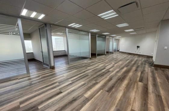 Sala Comercial em Valle Del Campestre, San Pedro Garza García, foto 3 de 7
