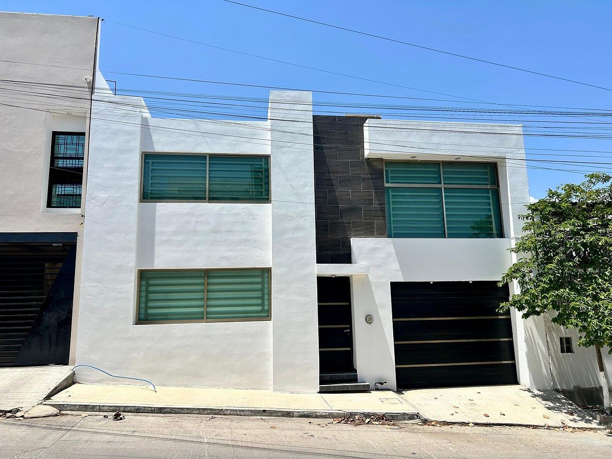 Fachada, foto 1 de 18