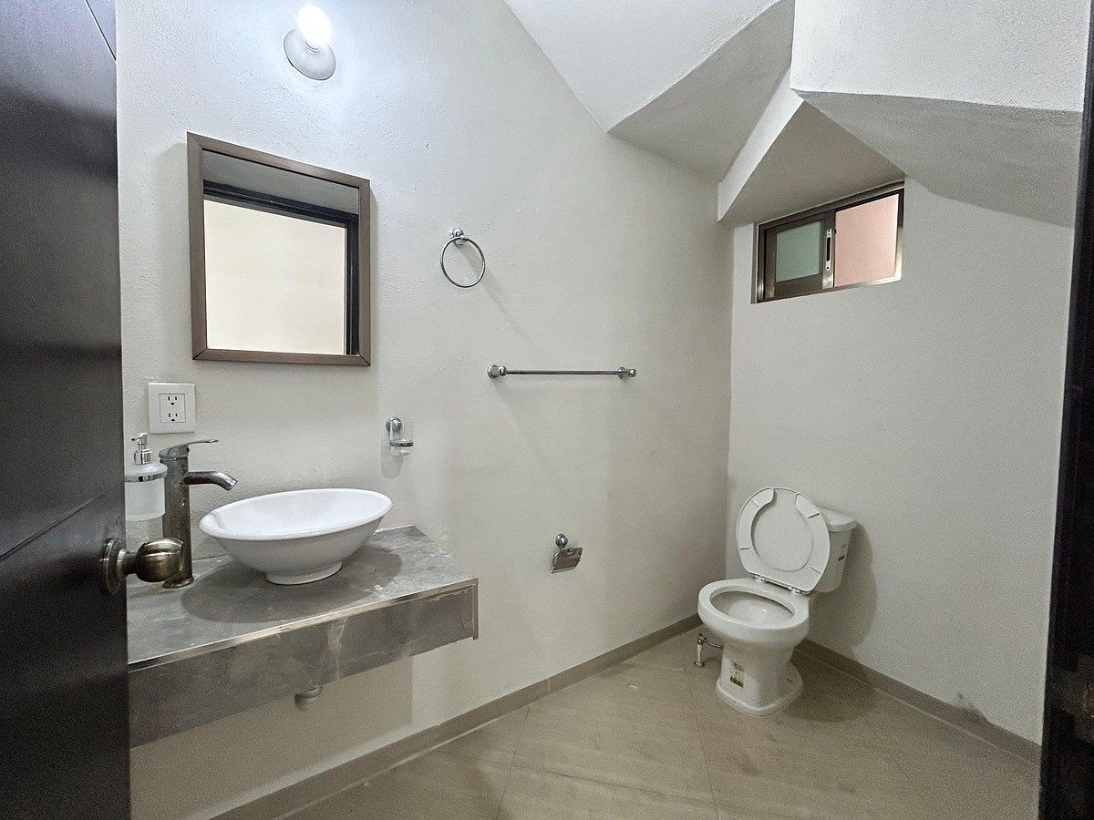 Medio baño, foto 8 de 18