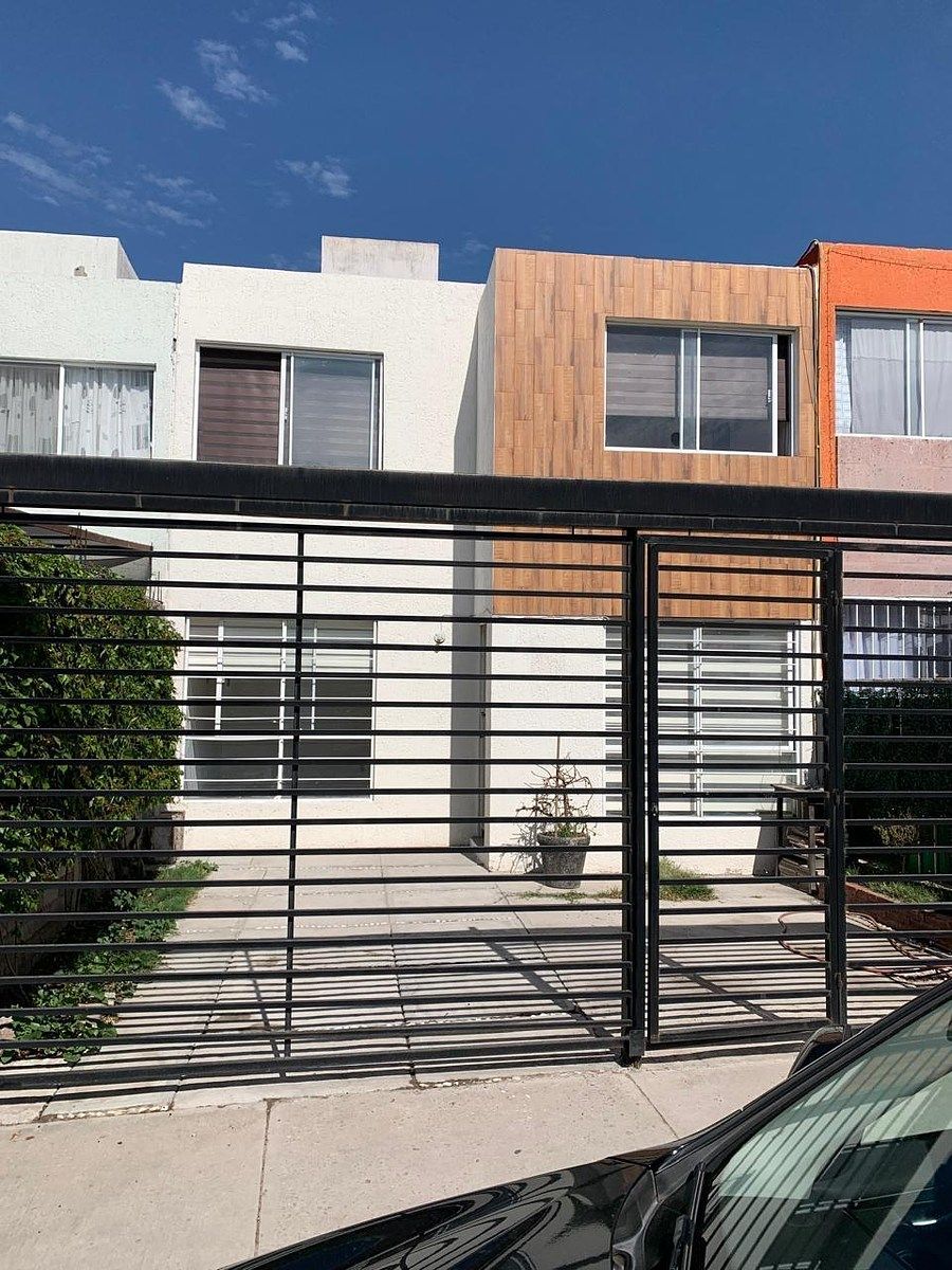 HOUSE FOR SALE IN LOMA REAL DE QUERETARO., photo 1 of 11