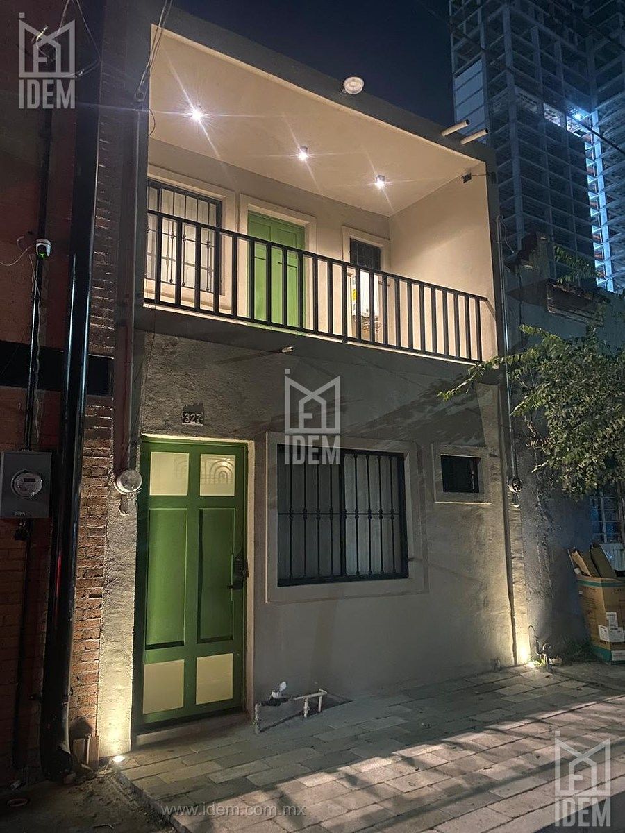 0753-Building for sale in the center of Monterrey NL, photo 1 of 17