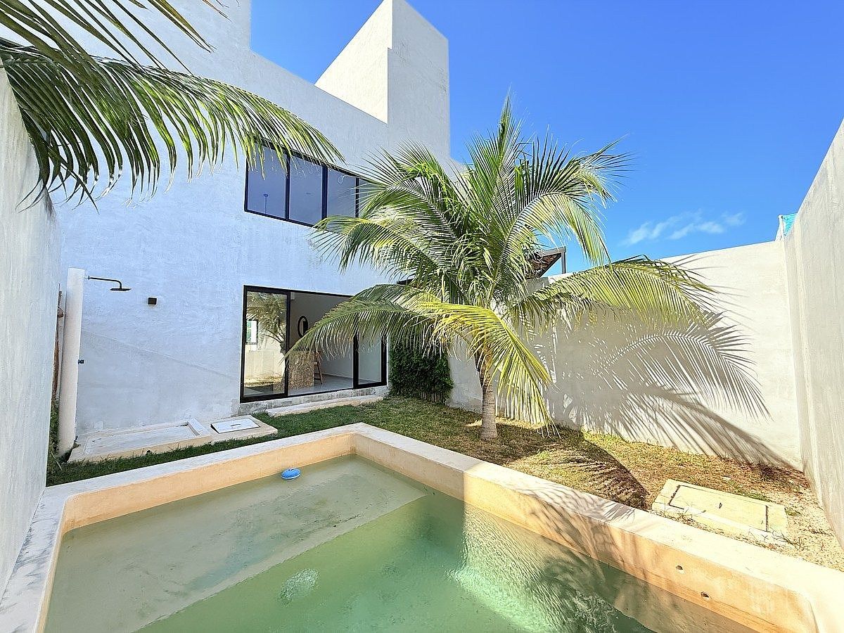 Invest where everyone wants to vacation, photo 1 of 14