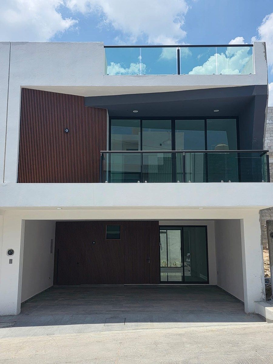 CASA À VENDA NO DIAMANTE, foto 1 de 20
