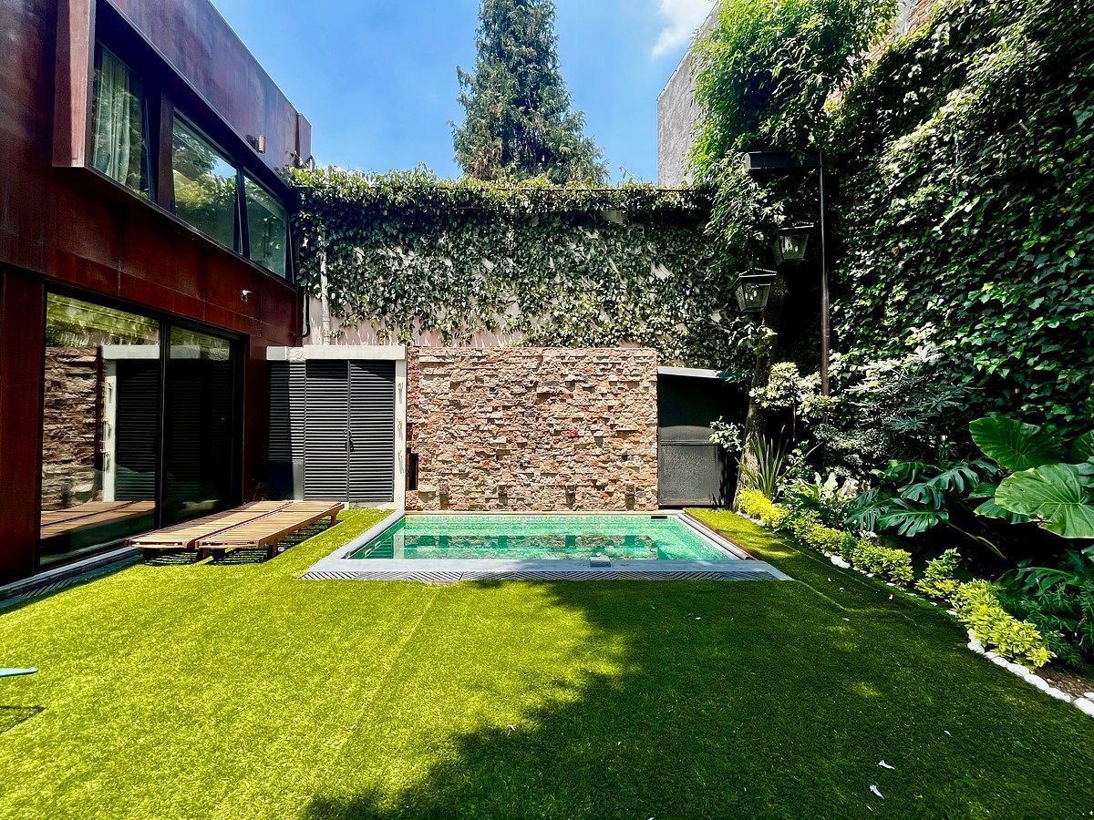 Casa para alugar mobiliada com jardim e piscina, foto 1 de 46
