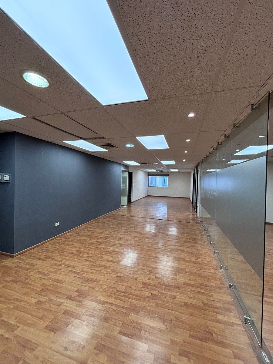 Office in San Pedro, photo 1 of 12