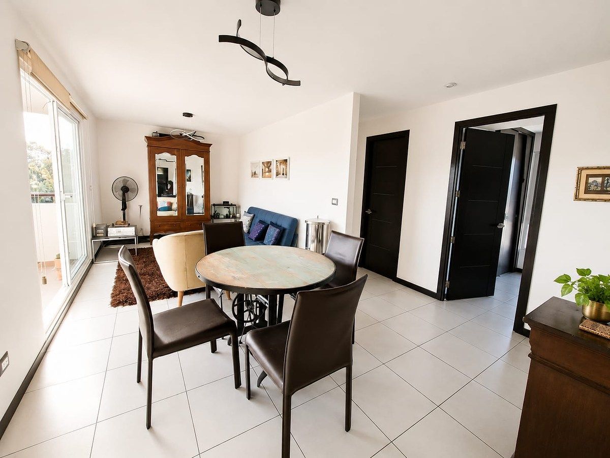 Vistas de Las Charcas, Zona 11 | Apartamento en Venta - Image 3