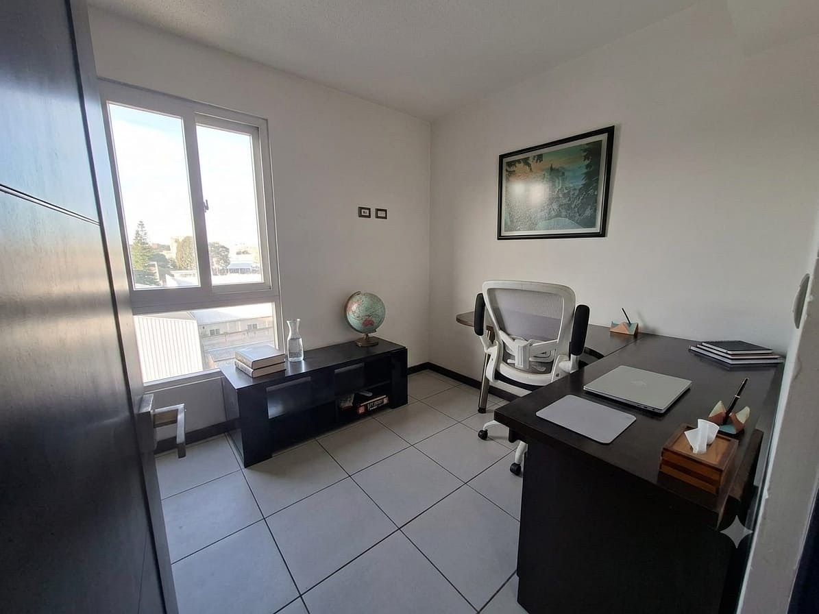 Vistas de Las Charcas, Zona 11 | Apartamento en Venta - Image 5