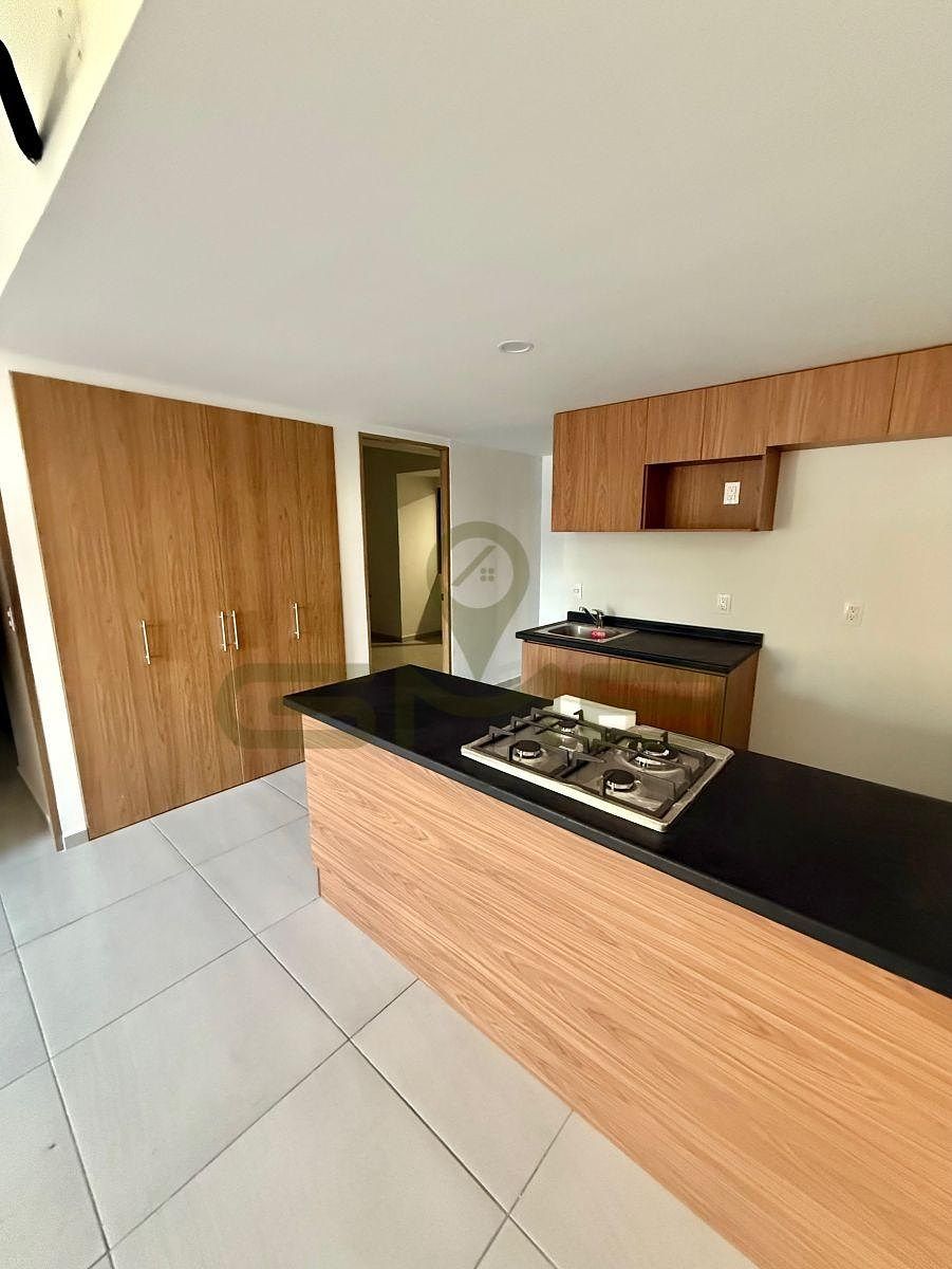 Apartamento novo mobiliado na Torre Governadores, foto 1 de 17