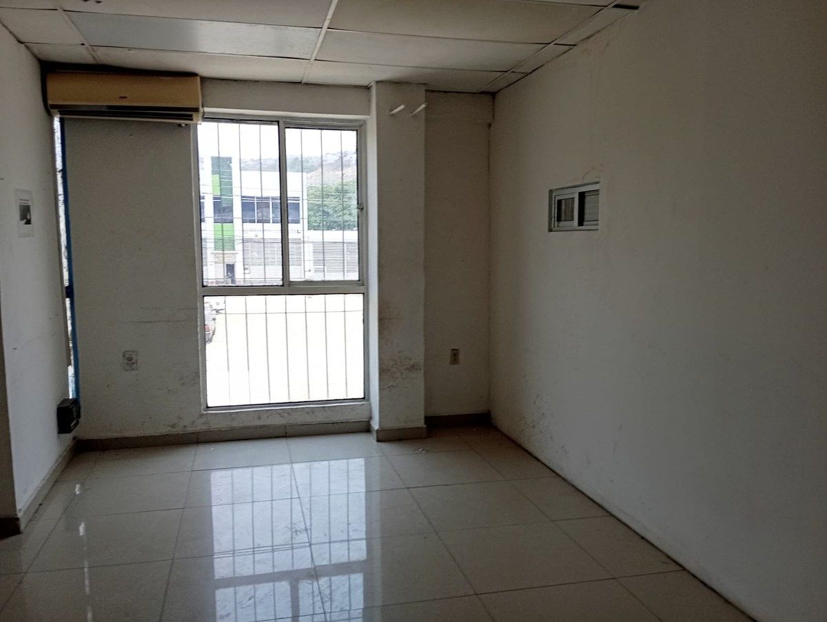 Bodega comercial en Las Torres, Tuxtla Gutiérrez, foto 3 de 22