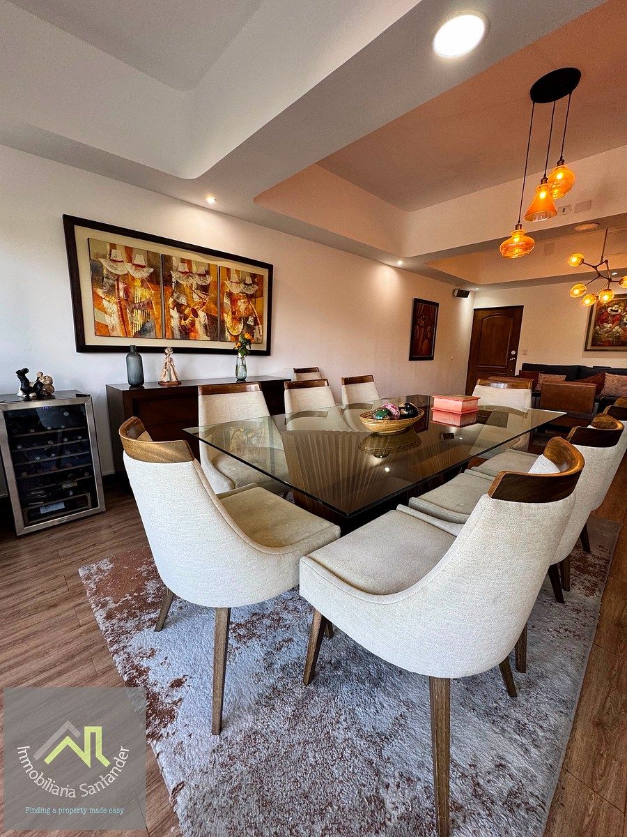 Apartamento en renta Amueblado – Edificio Vista Real, Zona 14 - Image 1