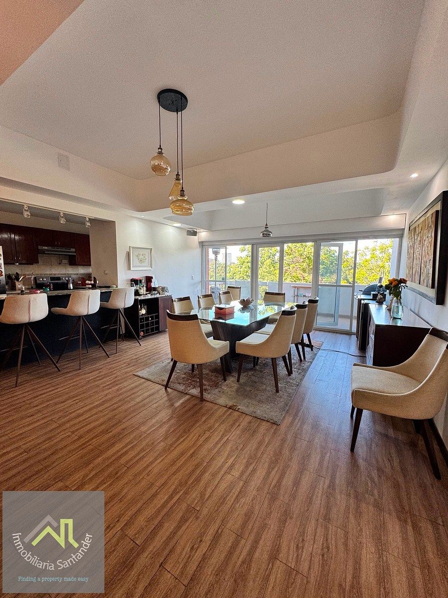 Apartamento en renta Amueblado – Edificio Vista Real, Zona 14 - Image 4