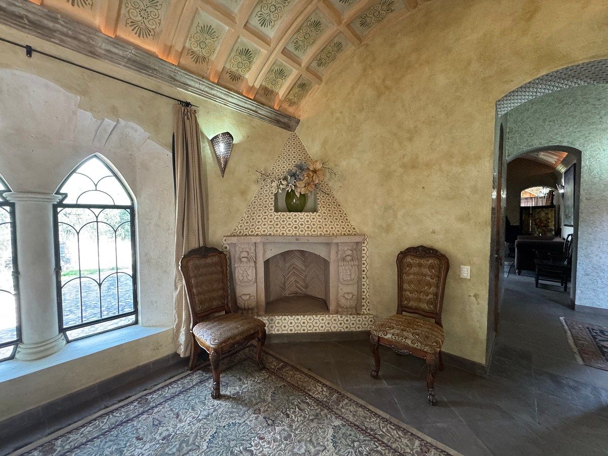 House in La Cieneguita, San Miguel de Allende, photo 31 of 50