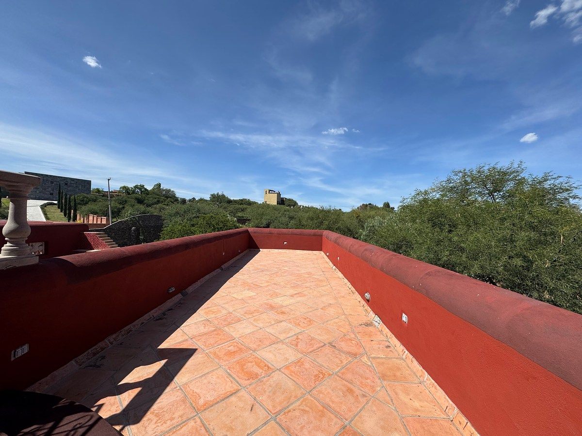 House in La Cieneguita, San Miguel de Allende, photo 47 of 50
