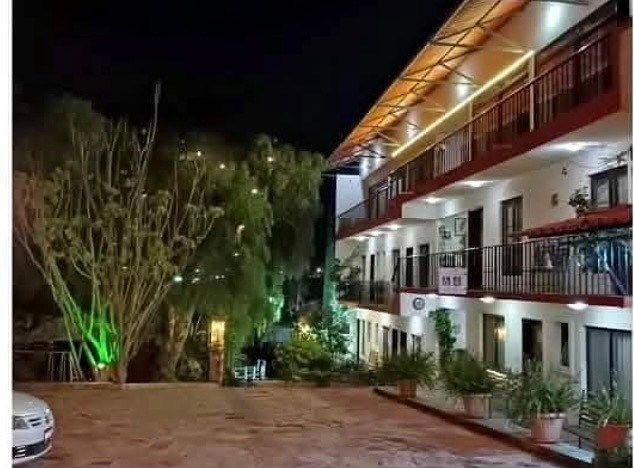 Edificio en Bernal, Ezequiel Montes, foto 3 de 17