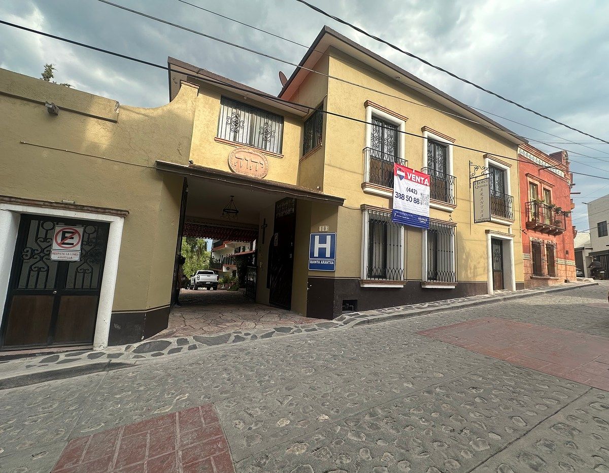 Edificio en Bernal, Ezequiel Montes, foto 8 de 17