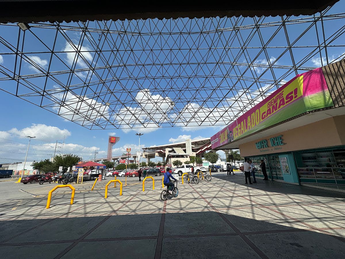 Local en centro comercial en Reforma, Monterrey, foto 5 de 14