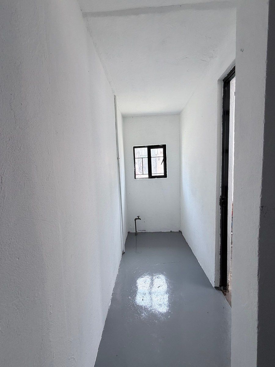 Área de lavado o bodega, foto 3 de 21