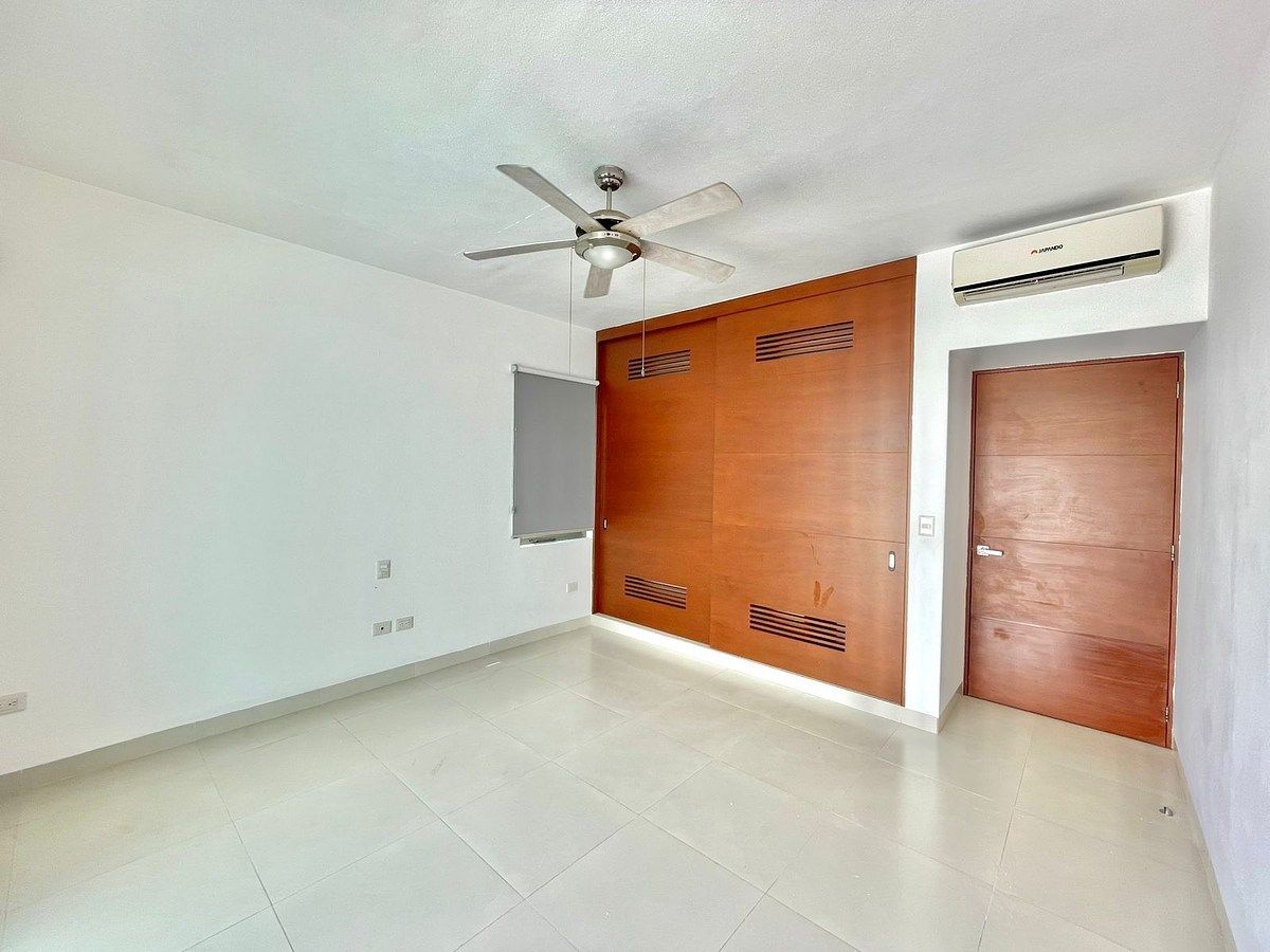 Casa em Residencial Cumbres, Benito Juárez, foto 4 de 32