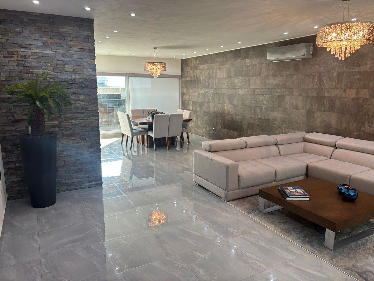 Casa en Contry Sur, Monterrey, foto 2 de 21