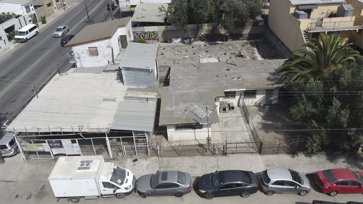 Oportunidad para Inversionista, se vende esquina comercial col. Ruiz Cortinez
