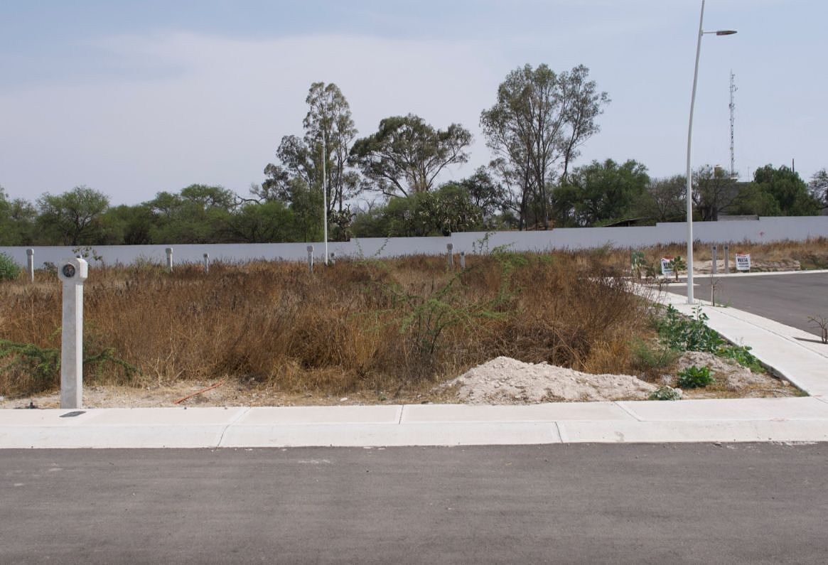 Lot in Zákia, El Marqués, photo 2 of 5