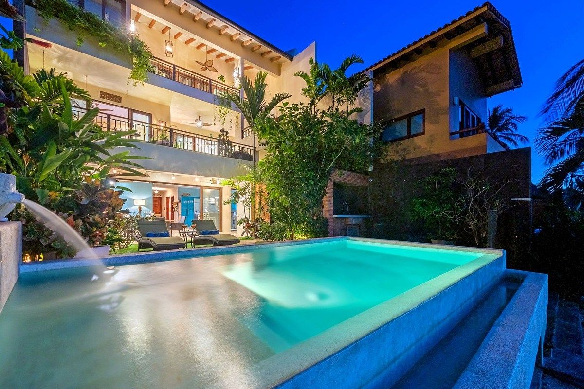 Casa  en San Pancho, Riviera, frente al mar con alberca y vista, foto 1 de 34
