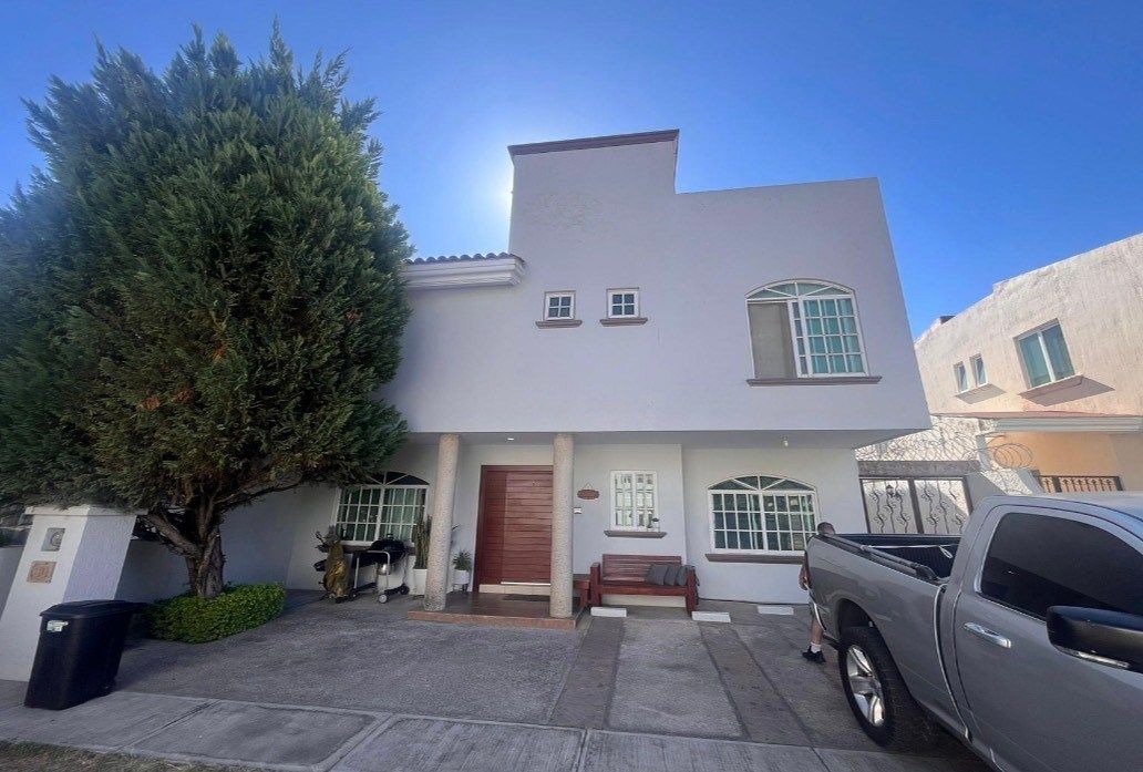 Casa em Jardín Real, foto 1 de 11