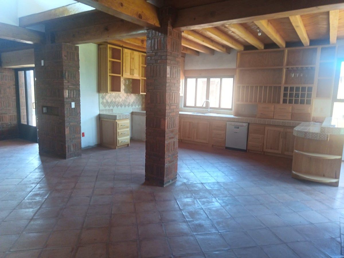 AREA COMEDOR Y COCINA, photo 9 of 26