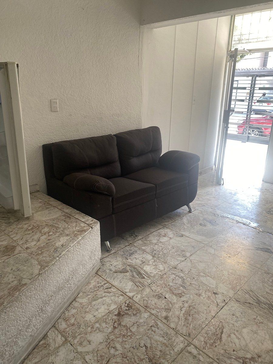 EXCELLENT LOCATION COL. TECHNOLOGICAL, photo 1 of 21