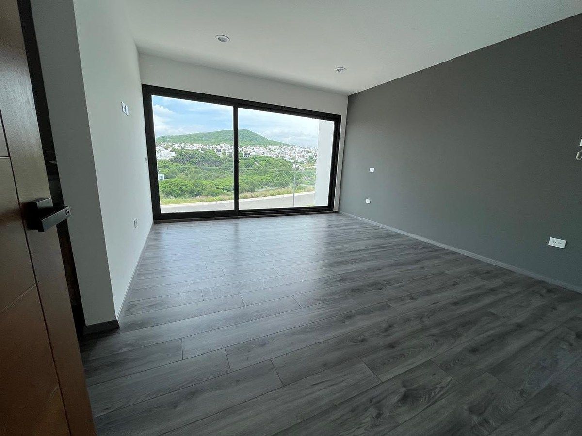 Casa em Lomas de Juriquilla, Querétaro, foto 19 de 34